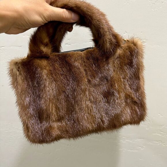 Handmade Real Muskrat Fur Top Handles Satchel With Mink Fur Flower Bag Charm - Picture 9 of 16